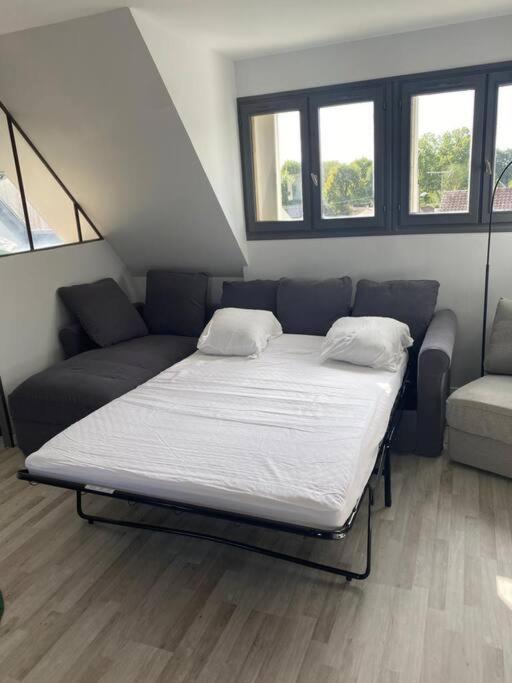 Magnifique Studio De Charme Évreux Exterior foto